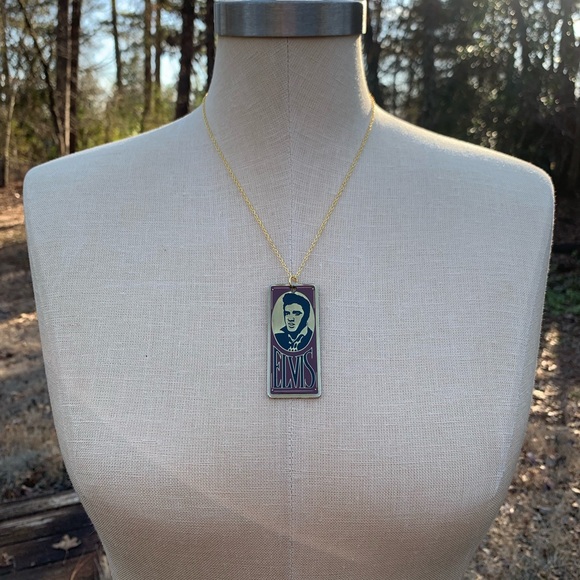 NWT Sterling Silver Plated Chain with Vintage Elvis Charm Necklace - Picture 4 of 14